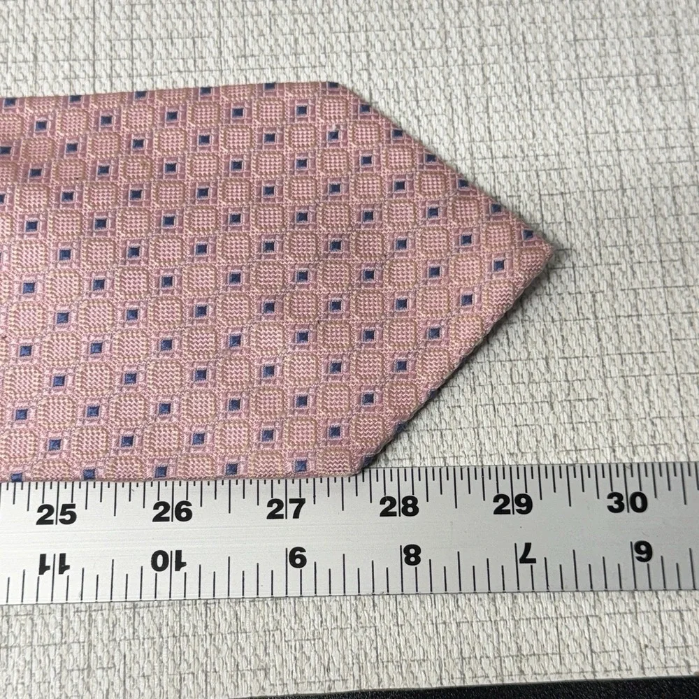 City of London Ferrell Reed‎ Tie Mens OS Pink Geometric Silk Jacquard Handsewn